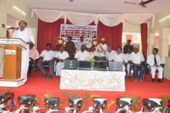 chiefguest-worshipful-mayor-mr-v-v-rajan-chellappa-addressing-the-gathering-laptop-cycle-distribution-function-24-07-2014